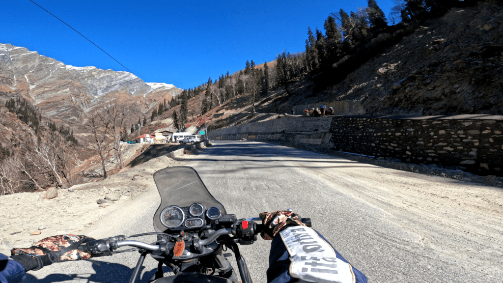 Road trip to Sissu from Manali